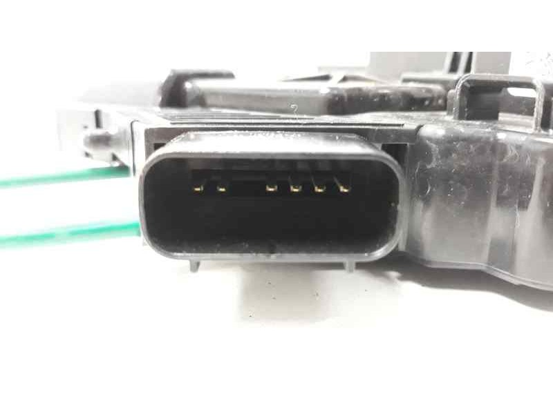 Recambio de cerradura puerta delantera izquierda para ssangyong xlv 1.6 cat referencia OEM IAM 7121035020  
