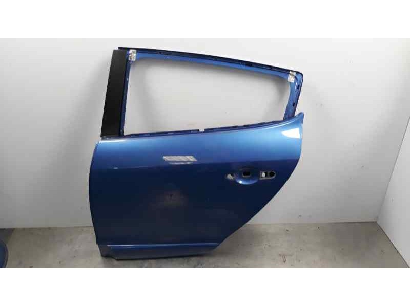 Recambio de puerta trasera izquierda para renault megane iii berlina 5 p gt-style referencia OEM IAM 821010108R  