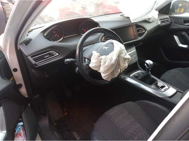 peugeot 308 del año 2017