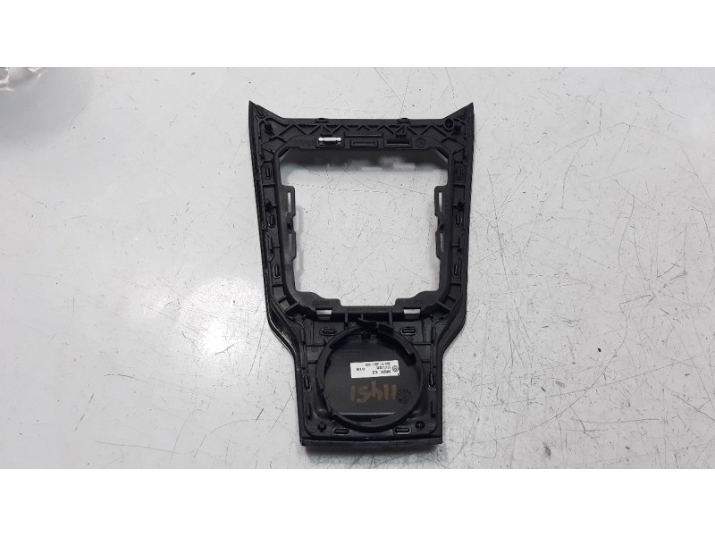 Recambio de moldura para volkswagen t-roc 2.0 tdi referencia OEM IAM 2GA711456A  