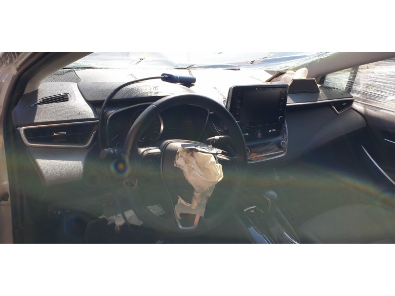 toyota corolla (e21) del año 2020