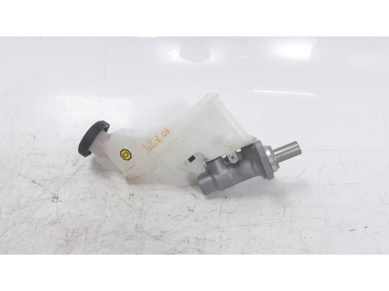 Recambio de bomba freno para kia rio (yb) 1.2 cat referencia OEM IAM 585101W200  