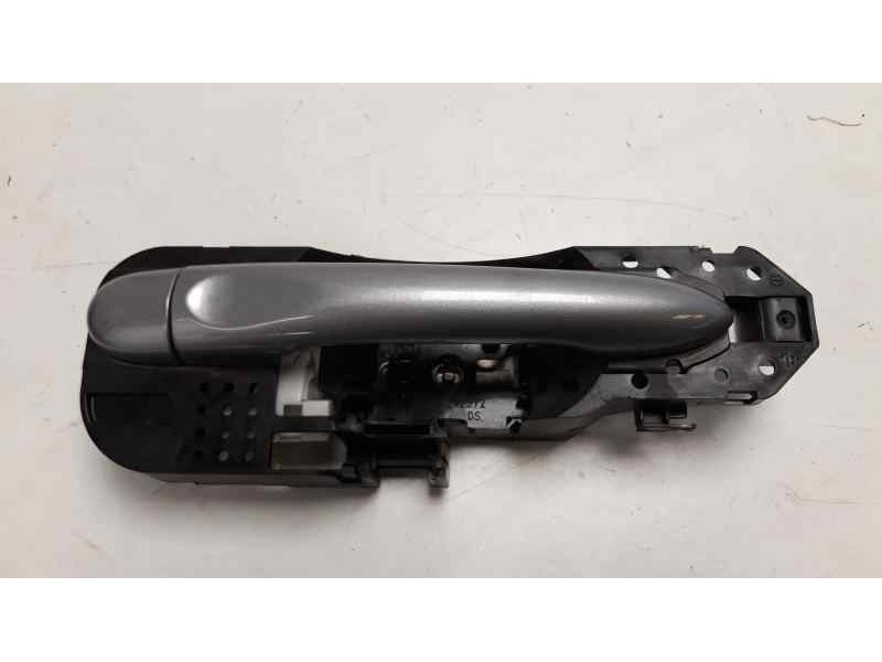 Recambio de maneta exterior delantera derecha para renault megane iii berlina 5 p gt-style referencia OEM IAM 806B04979R 125045 