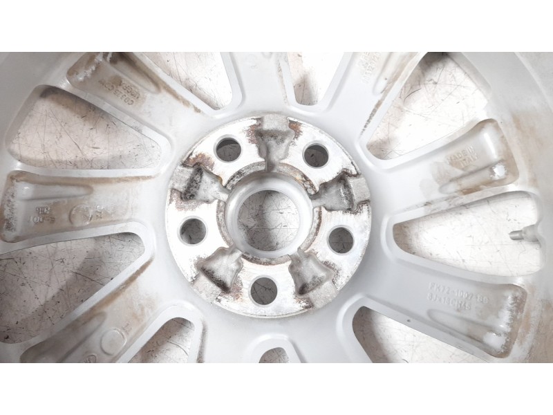 Recambio de llanta para land rover discovery sport hse referencia OEM IAM LR073531  