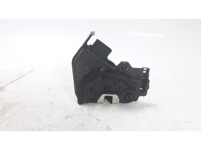 Recambio de cerradura puerta trasera izquierda para kia rio (yb) 1.2 cat referencia OEM IAM 81410H8010  