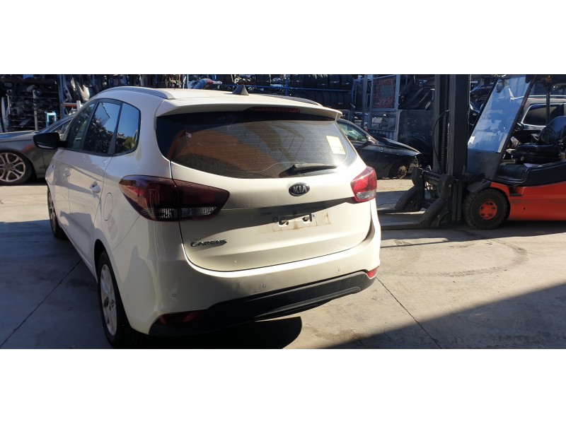 kia carens ( ) del año 2017
