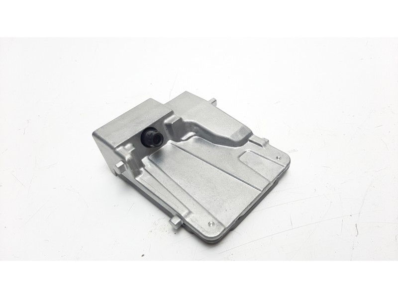 Recambio de modulo electronico para toyota corolla (e21) referencia OEM IAM 8646C12010 0365007974 