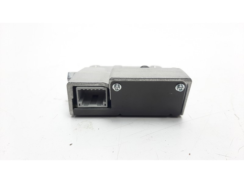Recambio de modulo electronico para toyota corolla (e21) referencia OEM IAM 8646C12010 0365007974 