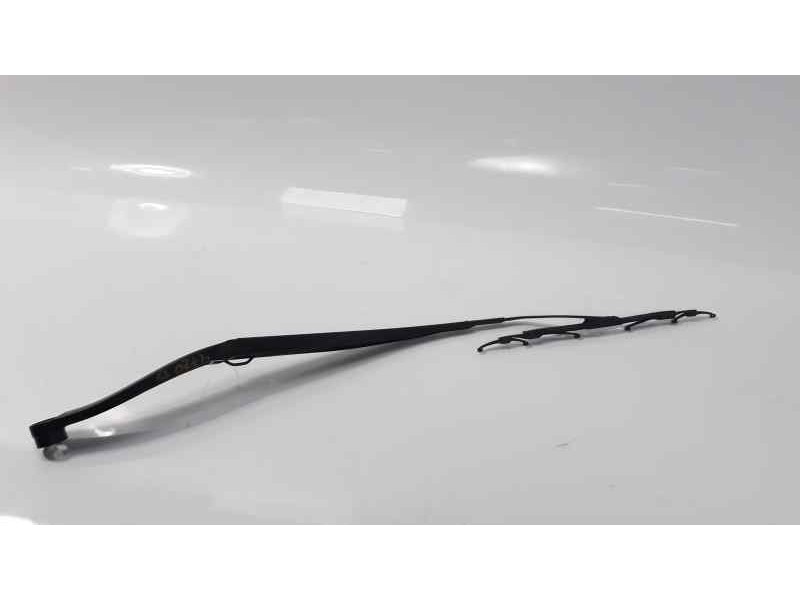 Recambio de brazo limpia delantero derecho para ssangyong xlv 1.6 cat referencia OEM IAM   