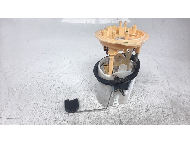 Recambio de bomba combustible para volkswagen tiguan 2.0 tdi referencia OEM IAM 5QA919050C  