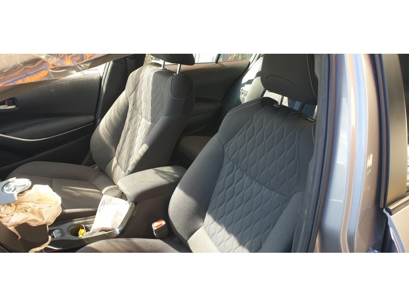 toyota corolla (e21) del año 2020