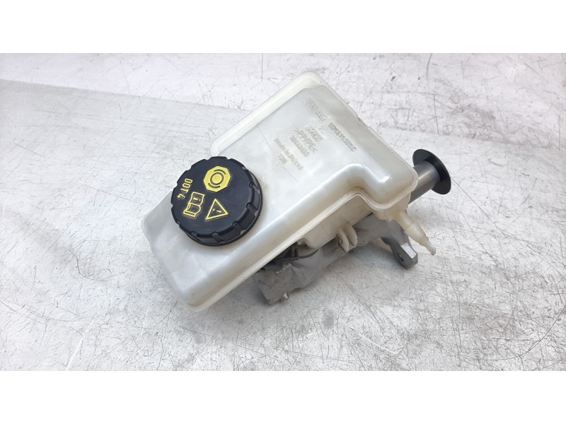 Recambio de bomba freno para volkswagen tiguan 2.0 tdi referencia OEM IAM 5Q1611301C  