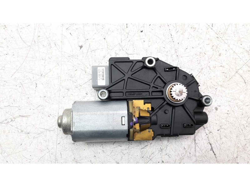 Recambio de motor techo electrico para land rover evoque referencia OEM IAM 1731941E  
