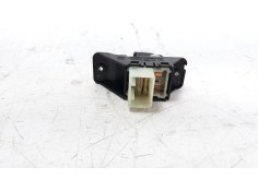 Recambio de mando elevalunas delantero derecho para kia rio (yb) 1.2 cat referencia OEM IAM 935751W010   2