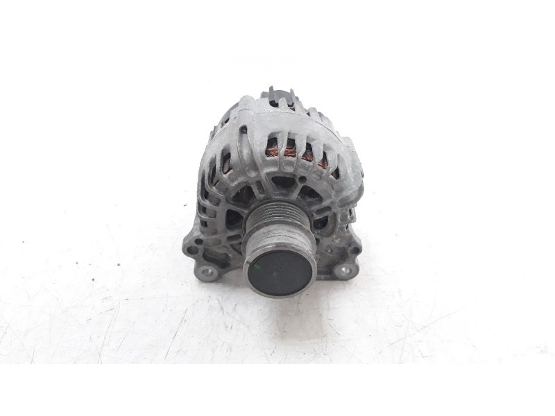 Recambio de alternador para volkswagen golf vii lim. (bq1) 1.0 tsi referencia OEM IAM 04E903015 ALF460501 