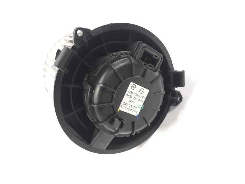 Recambio de ventilador calefaccion para ssangyong xlv 1.6 cat referencia OEM IAM 4051076  