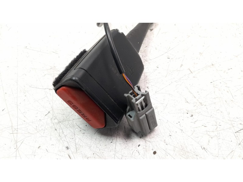 Recambio de enganche cinturon delantero derecho para land rover evoque referencia OEM IAM BJ3261208AE  