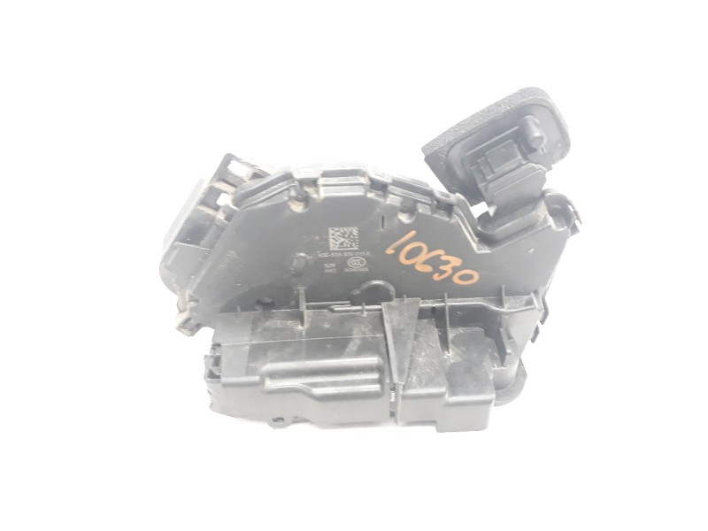 Recambio de cerradura puerta trasera izquierda para volkswagen golf vii lim. (bq1) 1.0 tsi referencia OEM IAM 5TA839015E  