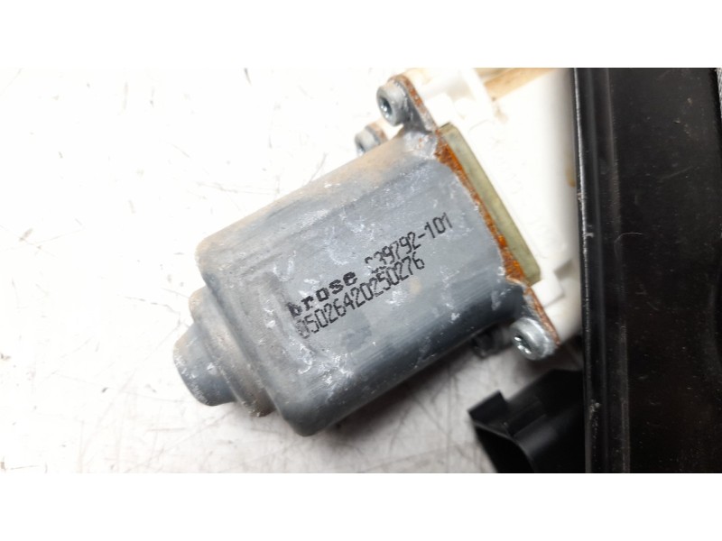 Recambio de elevalunas trasero derecho para land rover discovery sport hse referencia OEM IAM FK7227000AC  