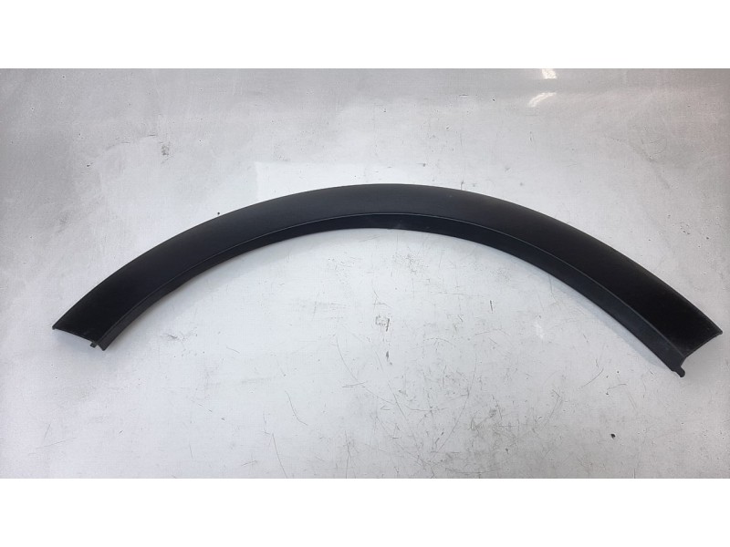 Recambio de aletin delantero izquierdo para citroen c3 feel pack referencia OEM IAM 9812088680  