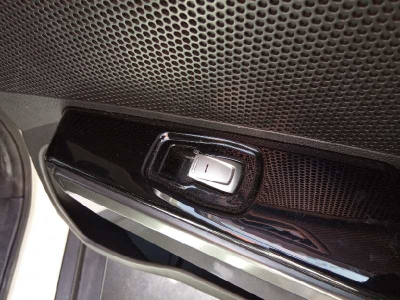 Recambio de mando elevalunas trasero derecho para ssangyong xlv 1.6 cat referencia OEM IAM 8585035000  