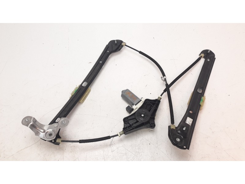Recambio de elevalunas delantero derecho para volkswagen golf vii lim. (bq1) 1.0 tsi referencia OEM IAM 5G4837462H 106236215 113