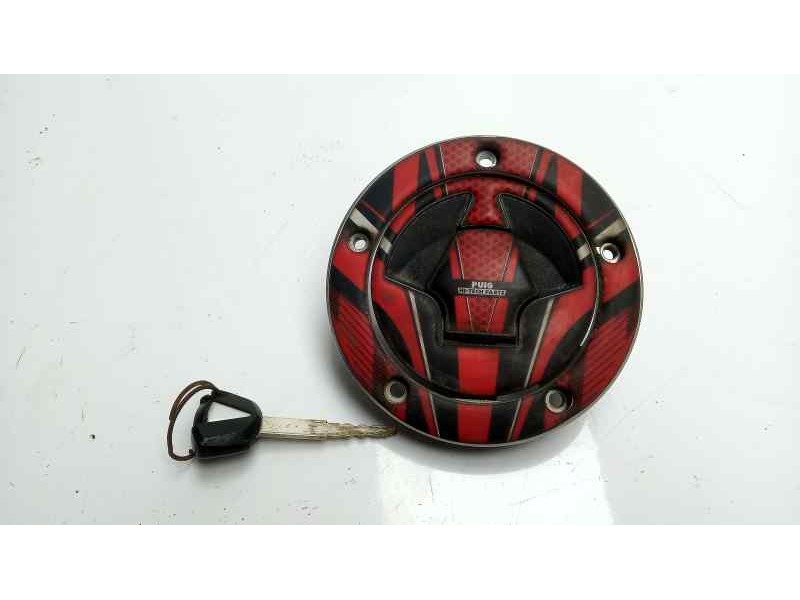Recambio de tapa exterior combustible para kawasaki versys 650 versys 650 referencia OEM IAM 510490749  