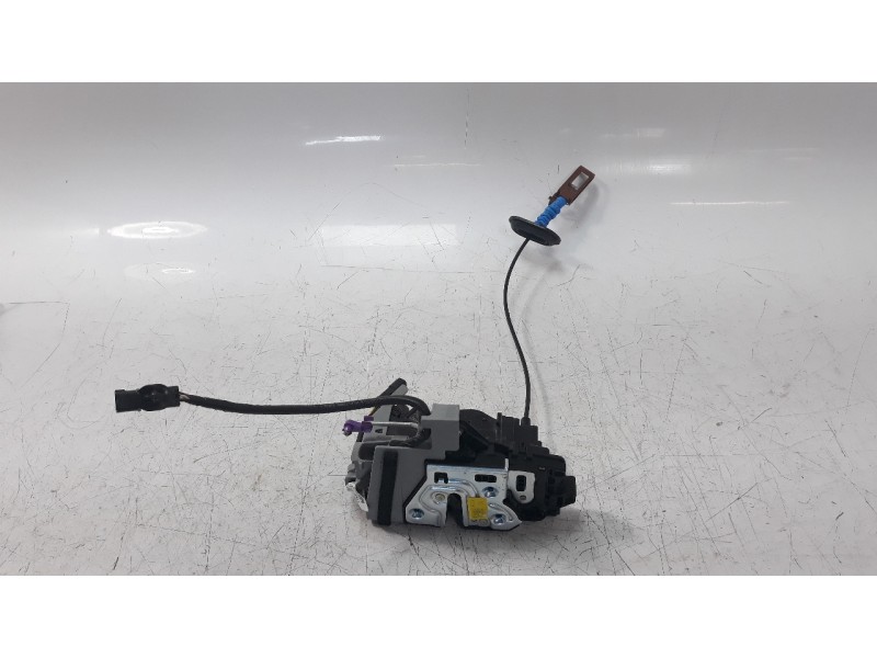 Recambio de cerradura puerta delantera derecha para kia niro (sg2) hybrid concept referencia OEM IAM 81320AT110  
