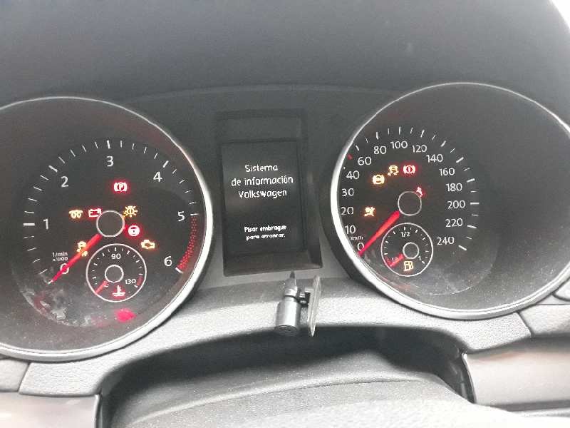 volkswagen golf vi (5k1) del año 2012