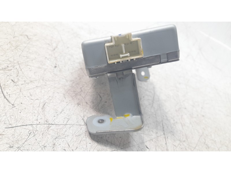 Recambio de modulo electronico para hyundai tucson kosmo 4wd referencia OEM IAM 95300D3000  