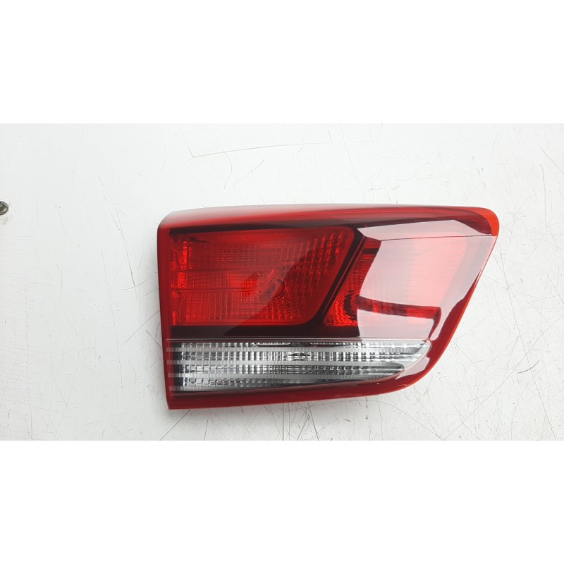 Recambio de piloto trasero izquierdo interior para kia rio (yb) 1.2 cat referencia OEM IAM 92403H8  