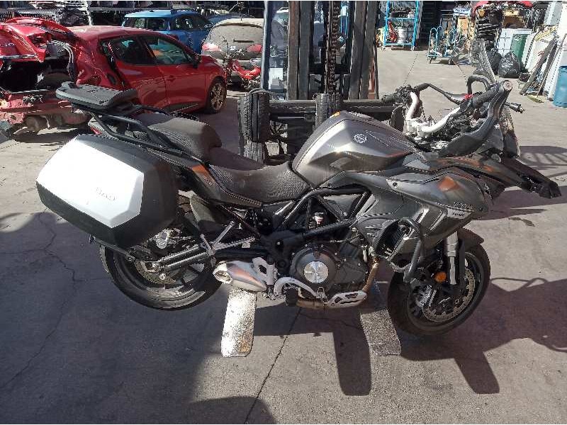 benelli trk 502 del año 2019