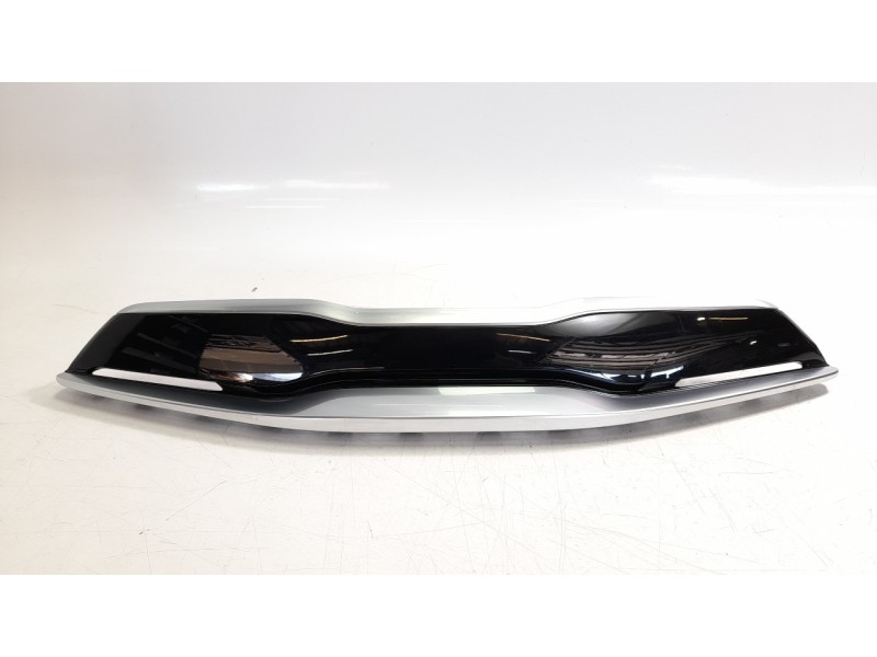 Recambio de rejilla delantera para kia stonic (ybcuv) business referencia OEM IAM 86351H8410  