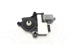MOTOR ELEVALUNAS TRASERO IZQUIERDO 5Q0959407 5Q0959407 0130822695