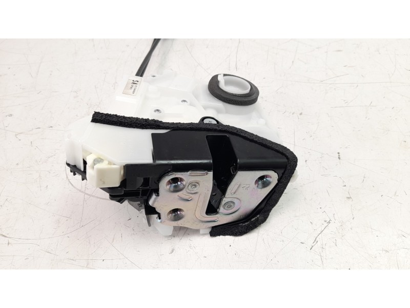 Recambio de cerradura puerta delantera derecha para mazda cx-30 referencia OEM IAM DGK958310  