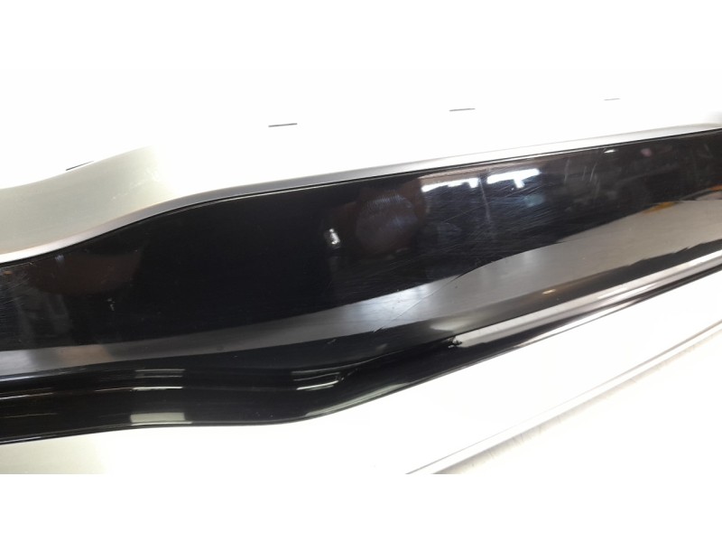 Recambio de rejilla delantera para kia stonic (ybcuv) business referencia OEM IAM 86351H8410  