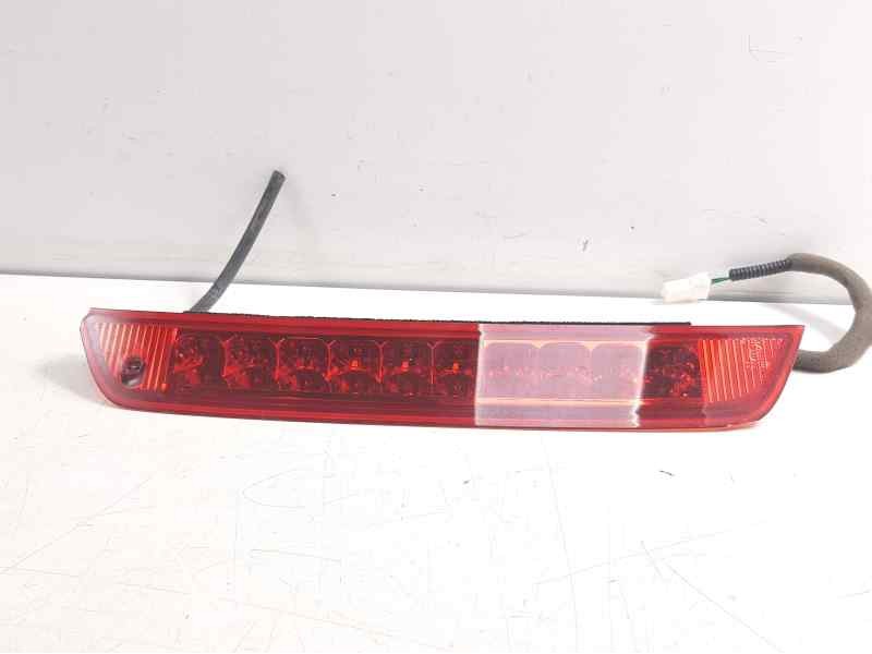 Recambio de luz central de freno para hyundai ix35 classic 2wd referencia OEM IAM 927002Y000  