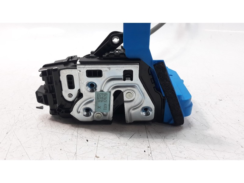 Recambio de cerradura puerta trasera derecha para kia niro (sg2) hybrid concept referencia OEM IAM 81420AT020  