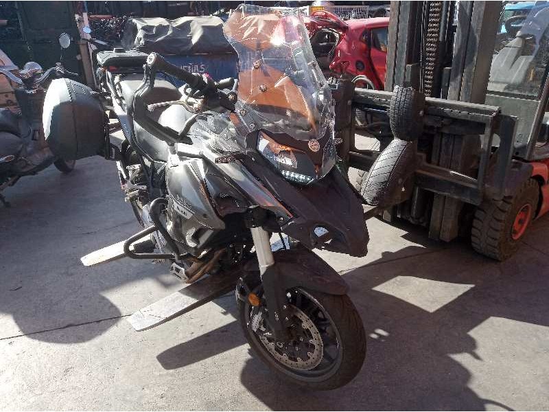 benelli trk 502 del año 2019