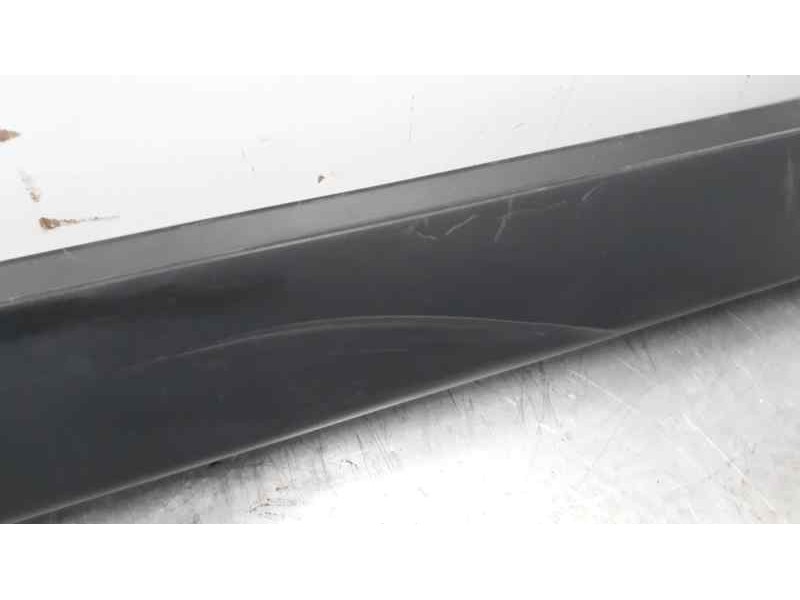 Recambio de estribos laterales para ssangyong xlv 1.6 cat referencia OEM IAM 7955035000  