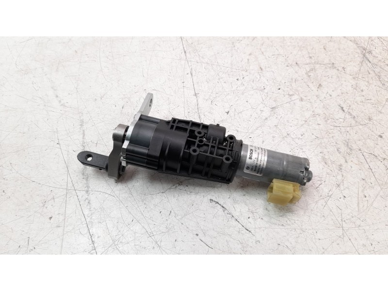 Recambio de amortiguadores de porton para audi q7 4mg referencia OEM IAM 4M0827851C  