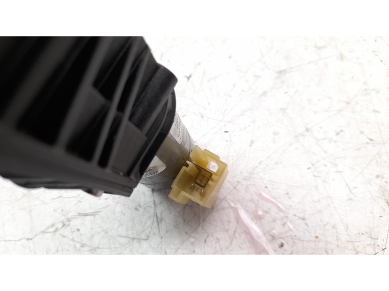 Recambio de amortiguadores de porton para audi q7 4mg referencia OEM IAM 4M0827851C  