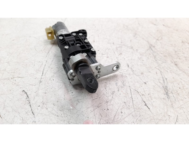 Recambio de amortiguadores de porton para audi q7 4mg referencia OEM IAM 4M0827851C  