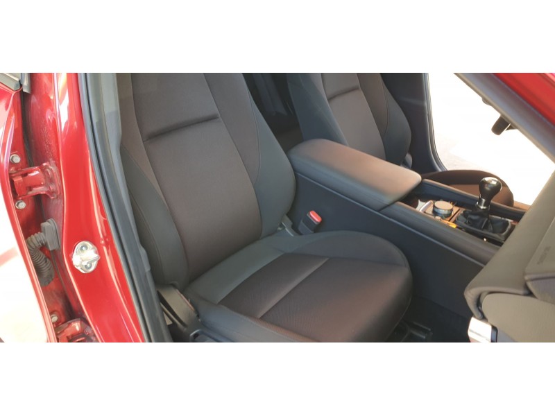 Recambio de juego asientos completo para mazda 3 sedán (bp) evolution referencia OEM IAM BDGF8818102  