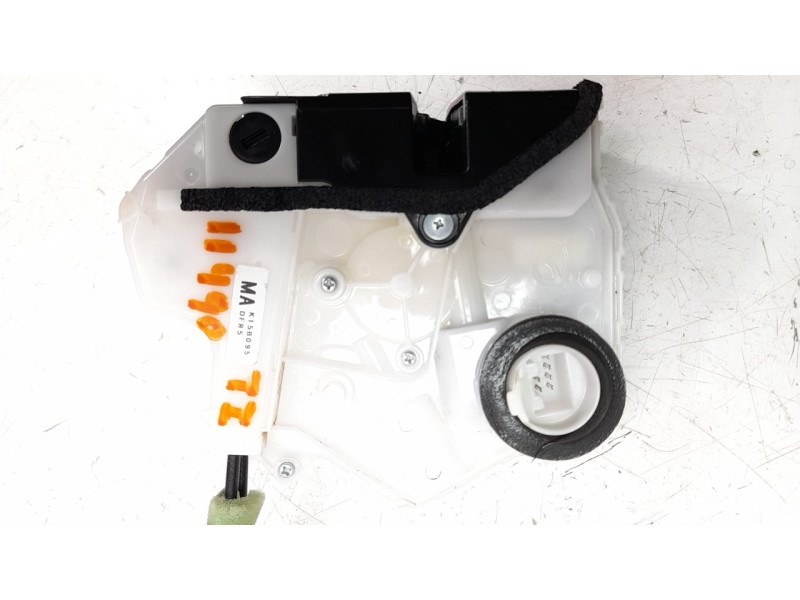 Recambio de cerradura puerta trasera izquierda para mazda cx-30 referencia OEM IAM G23A101  
