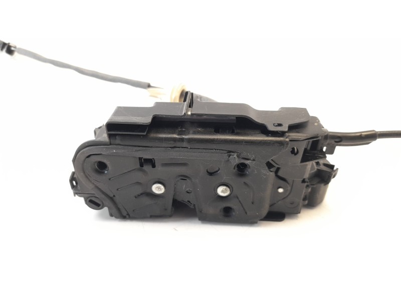 Recambio de cerradura puerta delantera derecha para volkswagen golf vii variant (bv5) edition bmt referencia OEM IAM B6A5TB83701