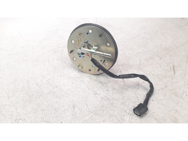 Recambio de bomba combustible para honda cb 650r cb 650r referencia OEM IAM 16700MKND51 UCT35HU67 