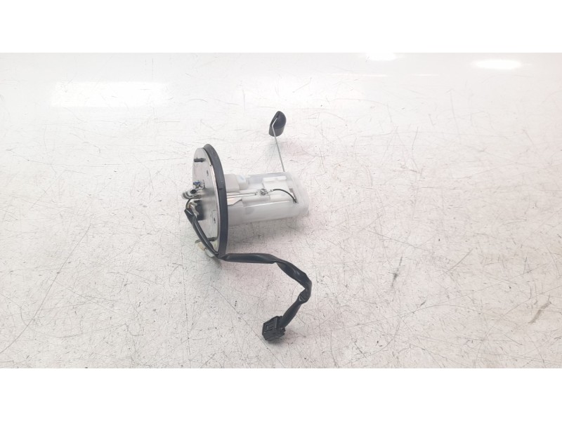 Recambio de bomba combustible para honda cb 650r cb 650r referencia OEM IAM 16700MKND51 UCT35HU67 