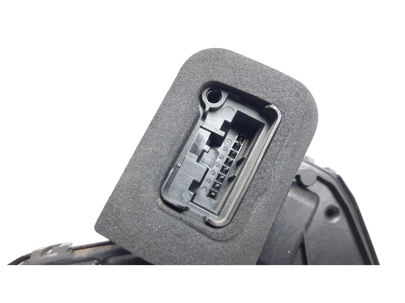 Recambio de cerradura puerta trasera derecha para volkswagen golf vii variant (bv5) edition bmt referencia OEM IAM 5TA836016E  