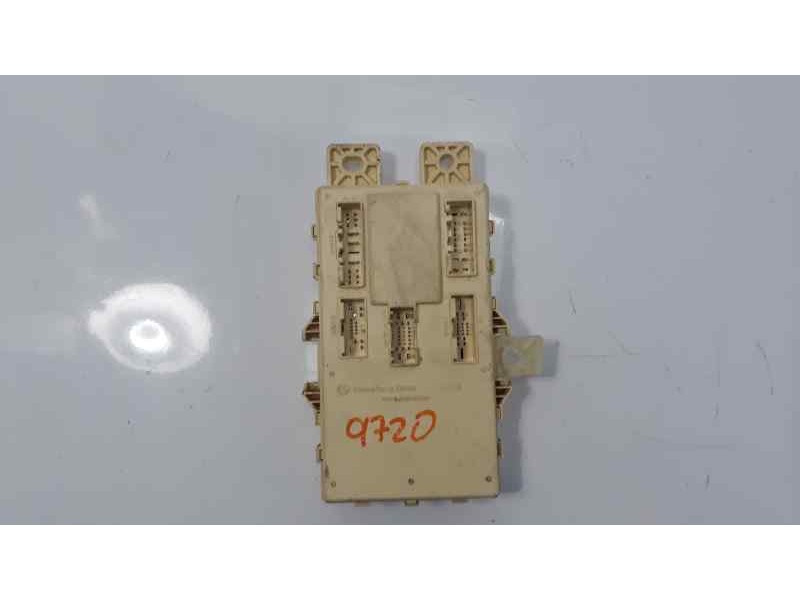 Recambio de caja reles / fusibles para ssangyong xlv 1.6 cat referencia OEM IAM 8215035031  